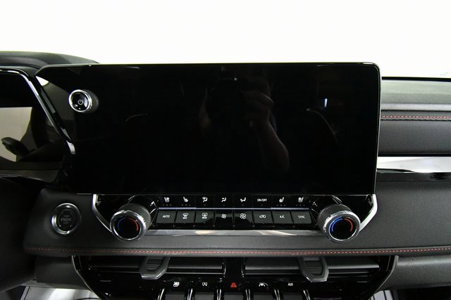 2026 Chevrolet Colorado Z71 photo 3