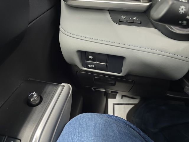 2021 Toyota Highlander XLE's photo