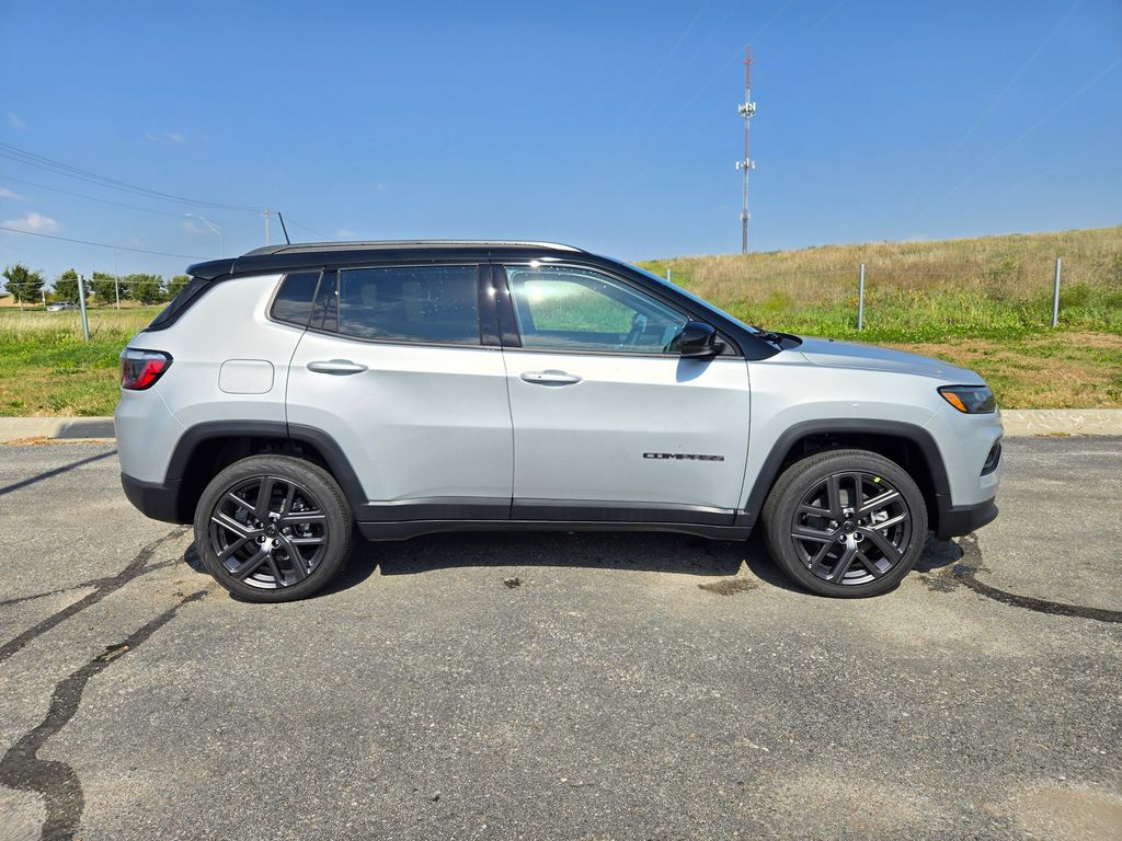 2026 Jeep Compass Limited photo 2