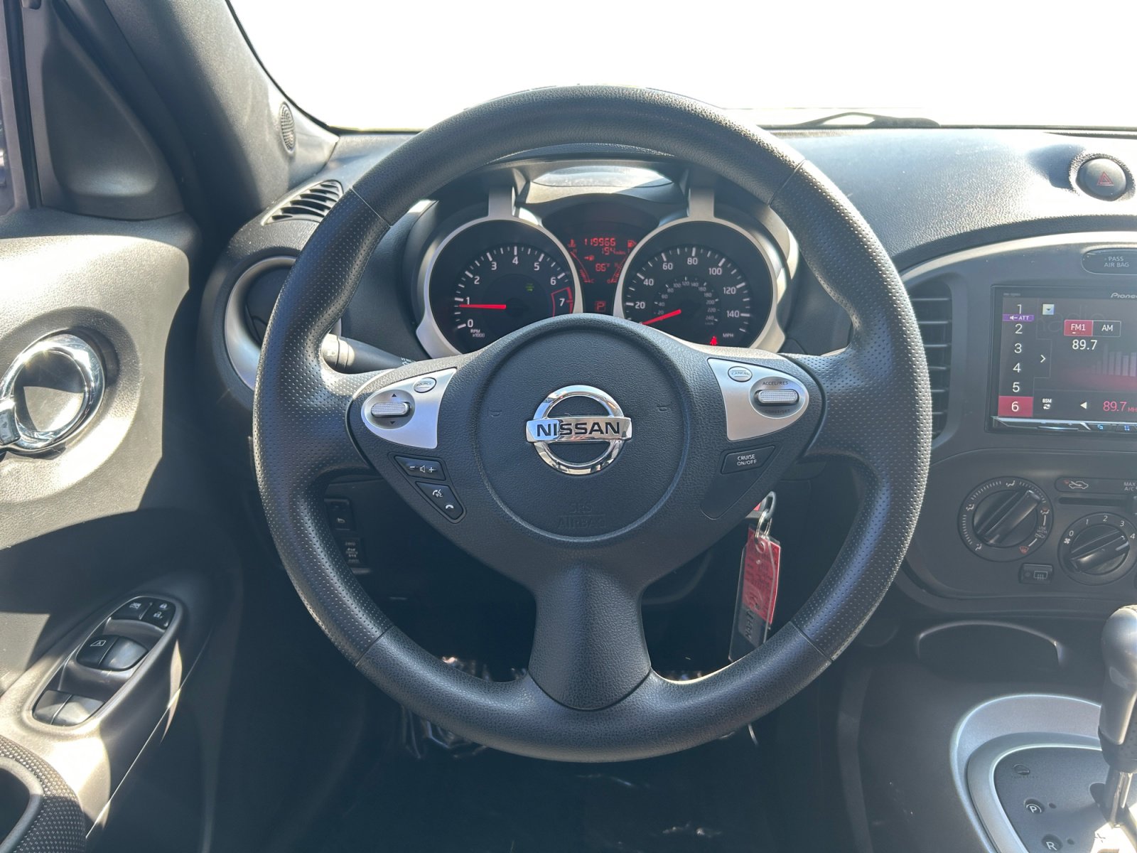 2012 Nissan Juke S photo 3