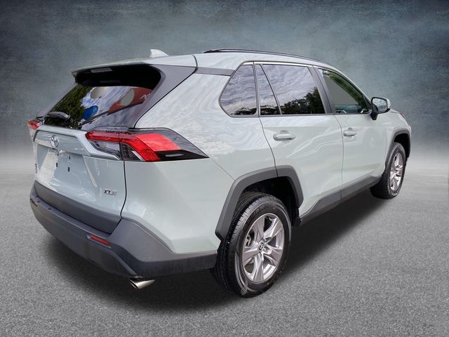 2023 Toyota RAV4 XLE photo 20