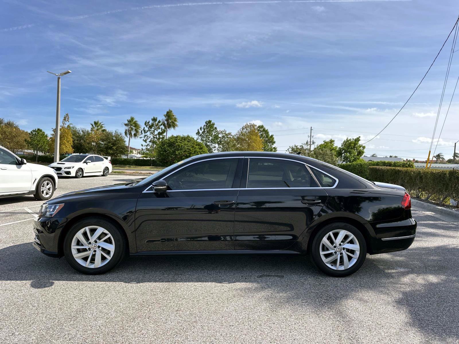 2018 Volkswagen Passat 2.0T SE photo 4