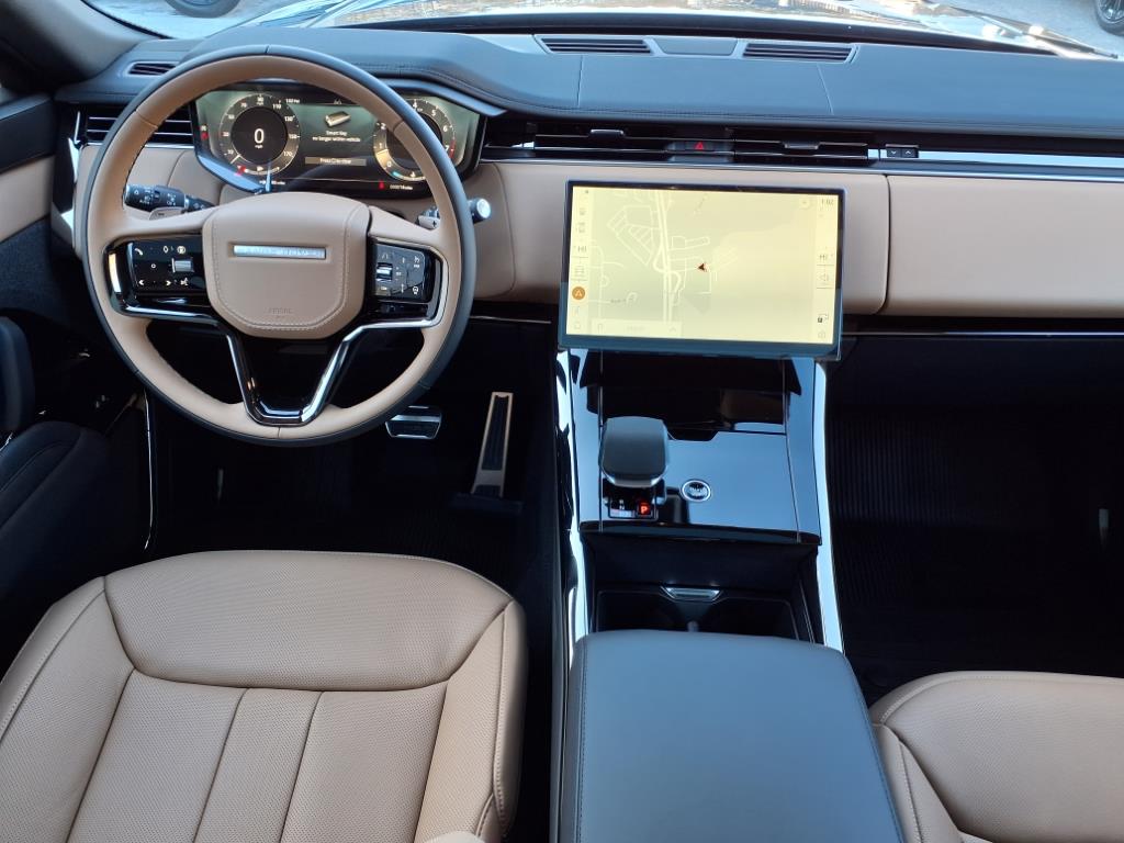2025 Land Rover Range Rover Sport SE photo 4