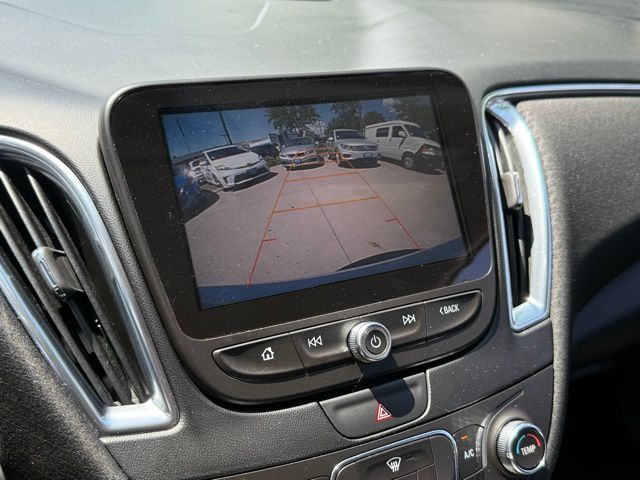 Used 2016 Iridescent Pearl Tricoat Chevrolet LT image 27