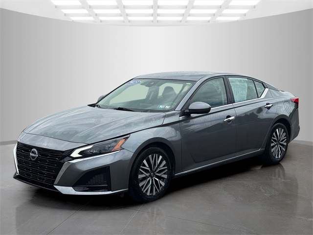 2023 Nissan Altima 2.5 SV photo 3