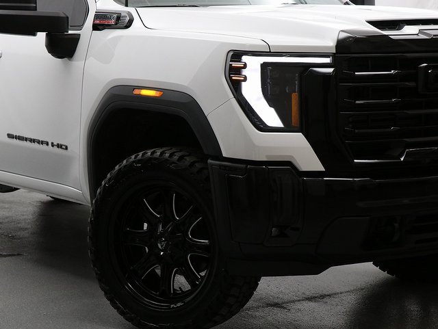 2025 Gmc Sierra 2500 SLE photo 3
