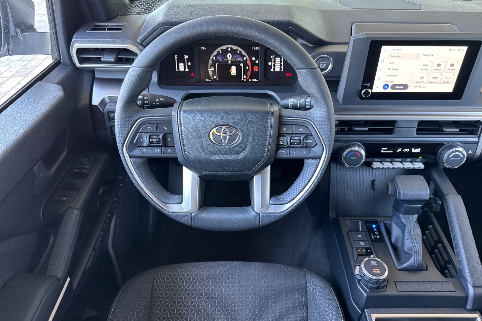 2025 Toyota 4Runner SR5 photo 15