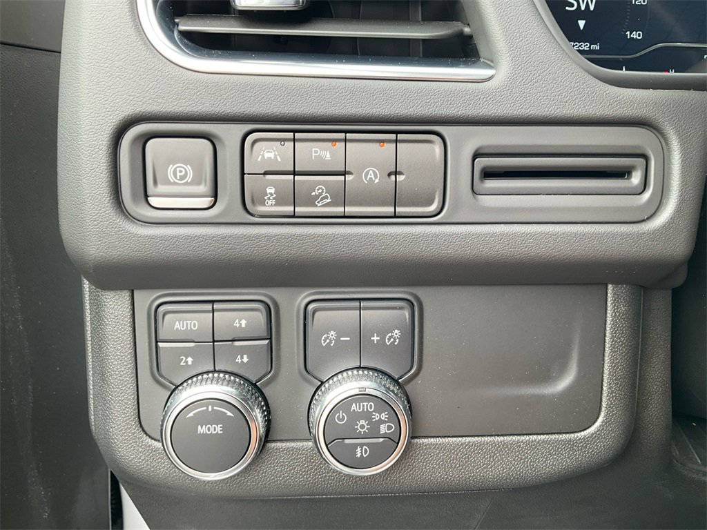 2024 Gmc Yukon XL AT4 photo 11