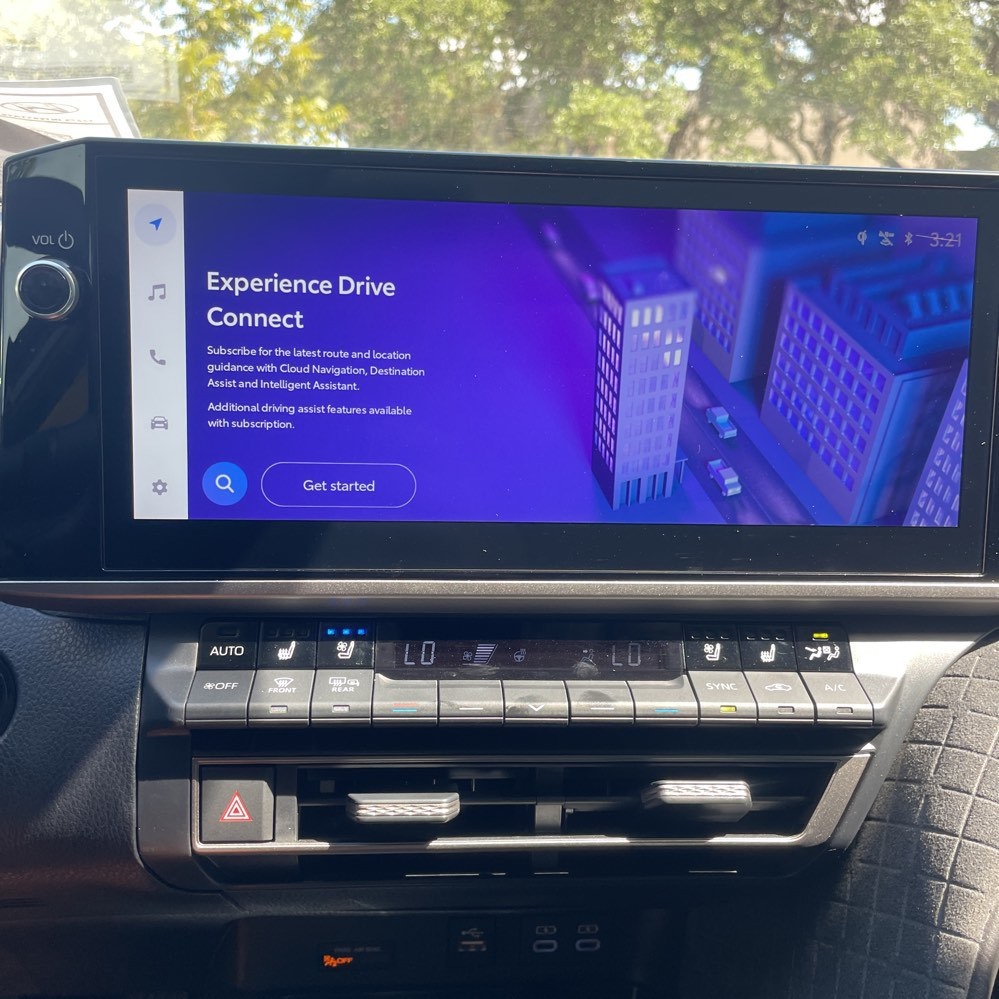 2025 Toyota Camry XLE photo 11