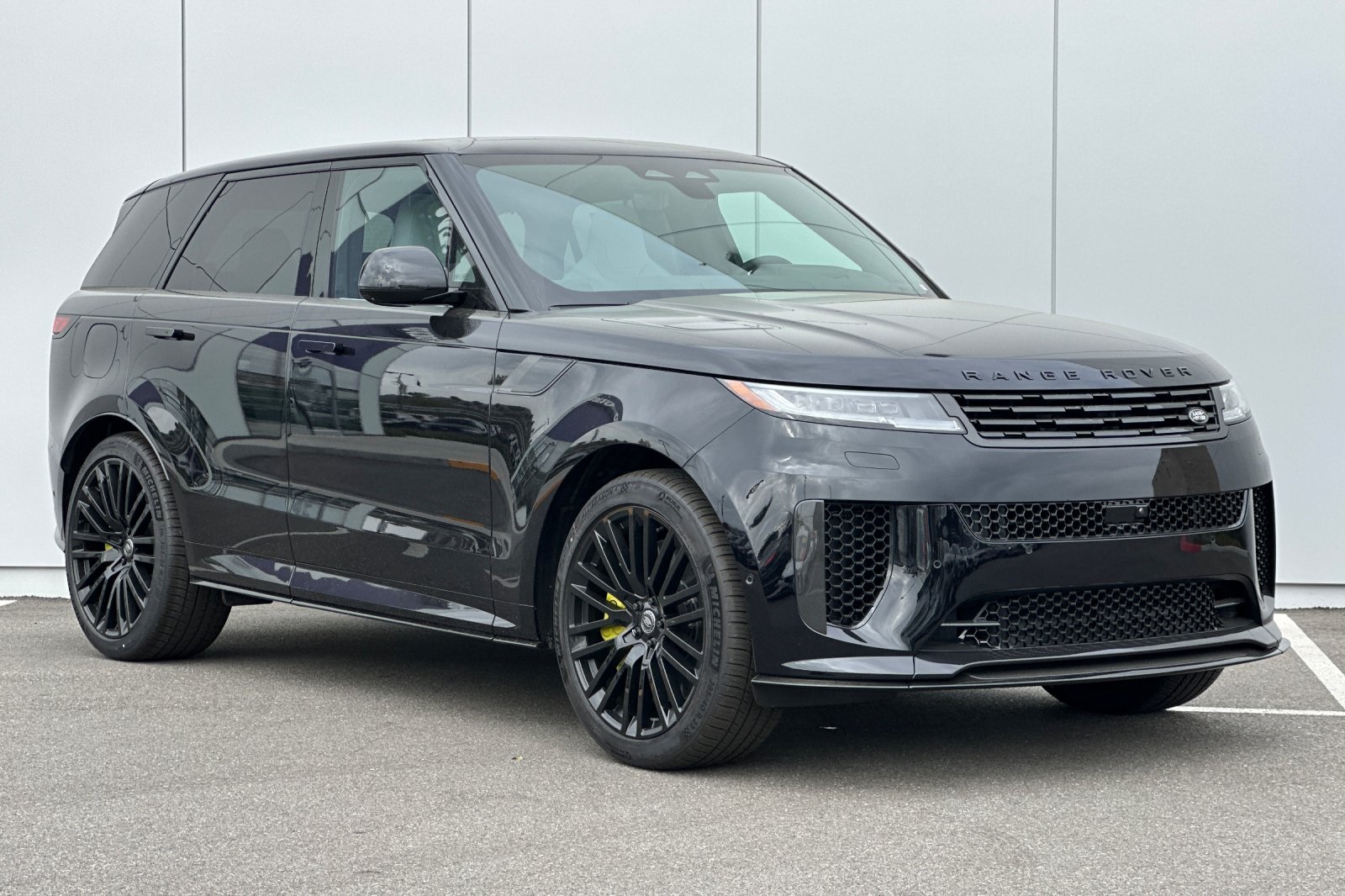 2025 Land Rover Range Rover Sport photo 8
