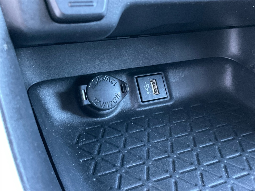 2023 Toyota RAV4 XLE photo 20