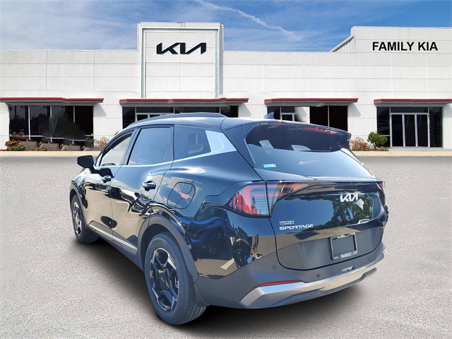 2026 Kia Sportage EX photo 4