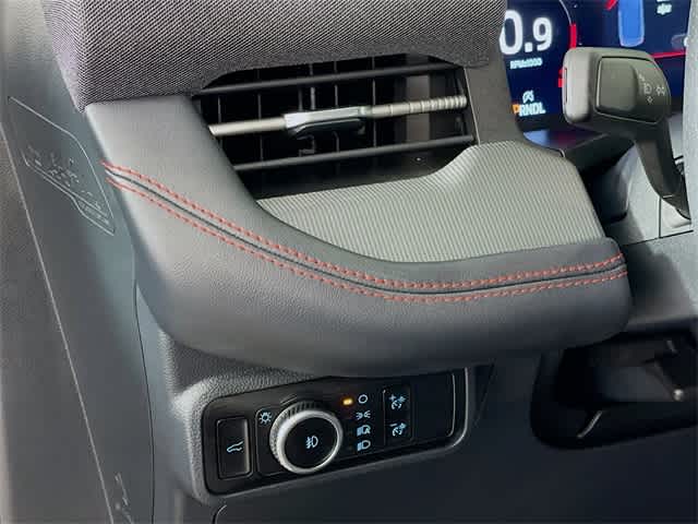 2025 Ford Explorer ST-Line photo 12