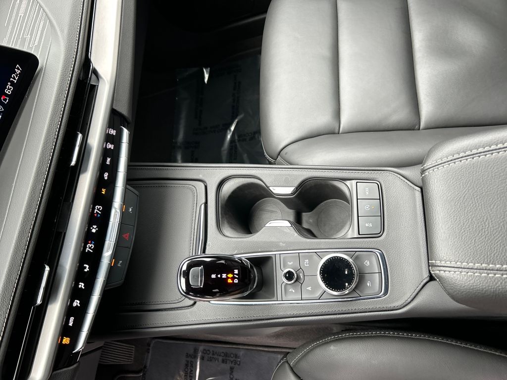 2025 Cadillac XT4 Premium Luxury photo 13
