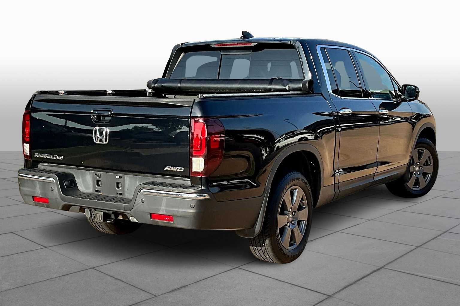 2020 Honda Ridgeline RTL-E photo 11