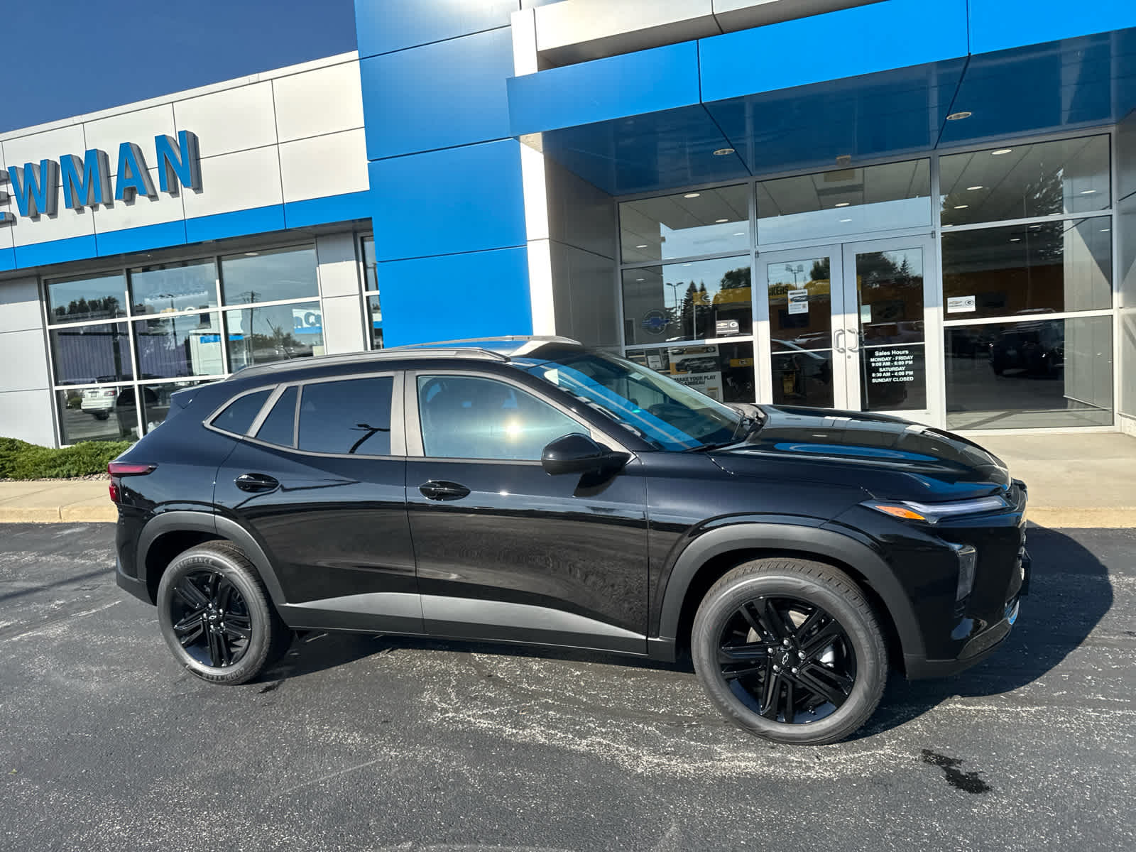 2026 Chevrolet Trax ACTIV photo 2