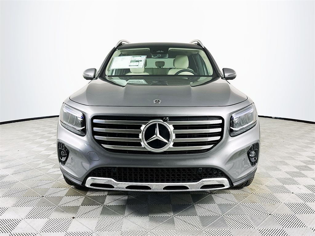 2026 Mercedes Benz GLB 250 photo 2