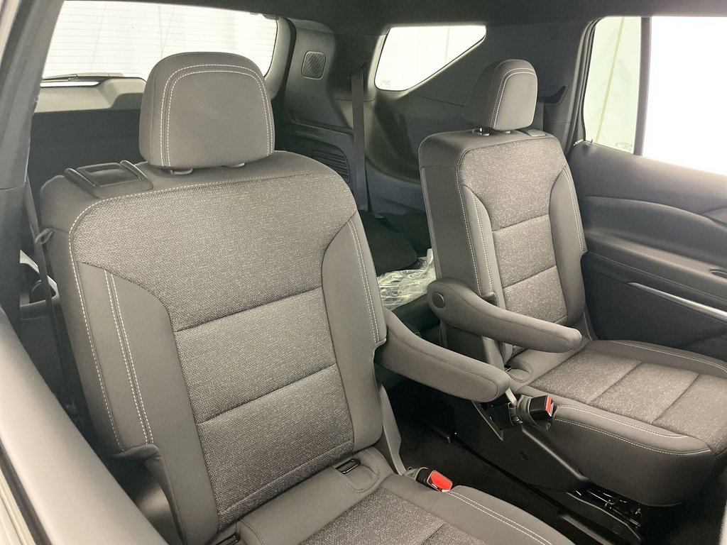 2025 Chevrolet Traverse photo 25