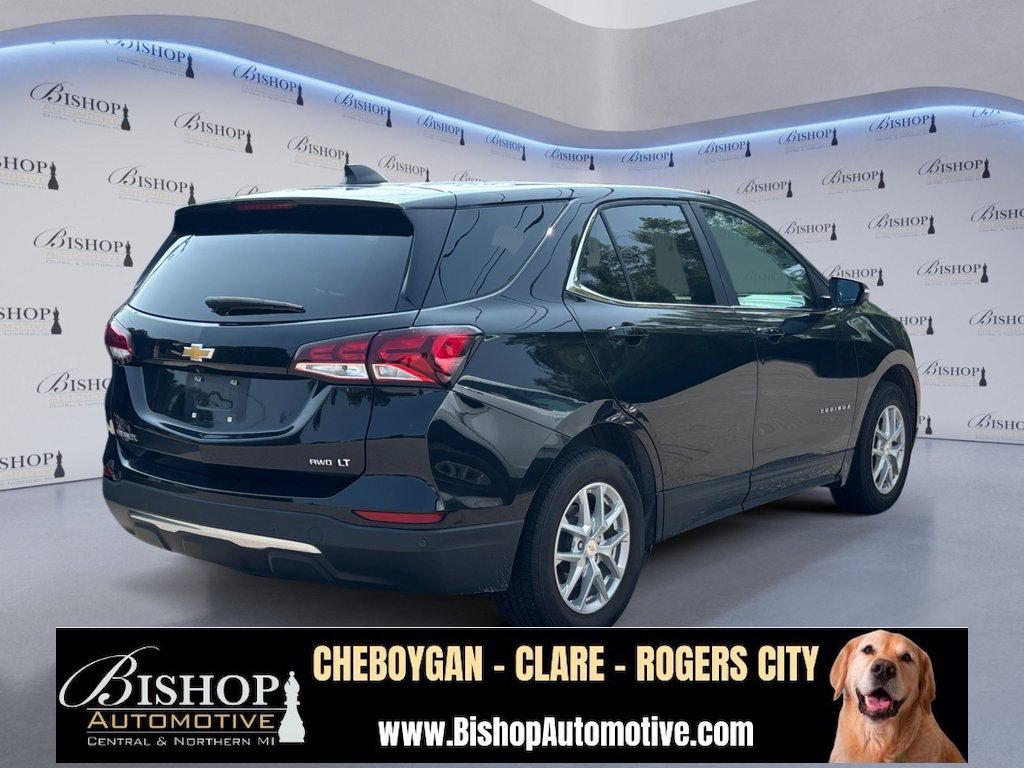 2022 Chevrolet Equinox LT photo 3