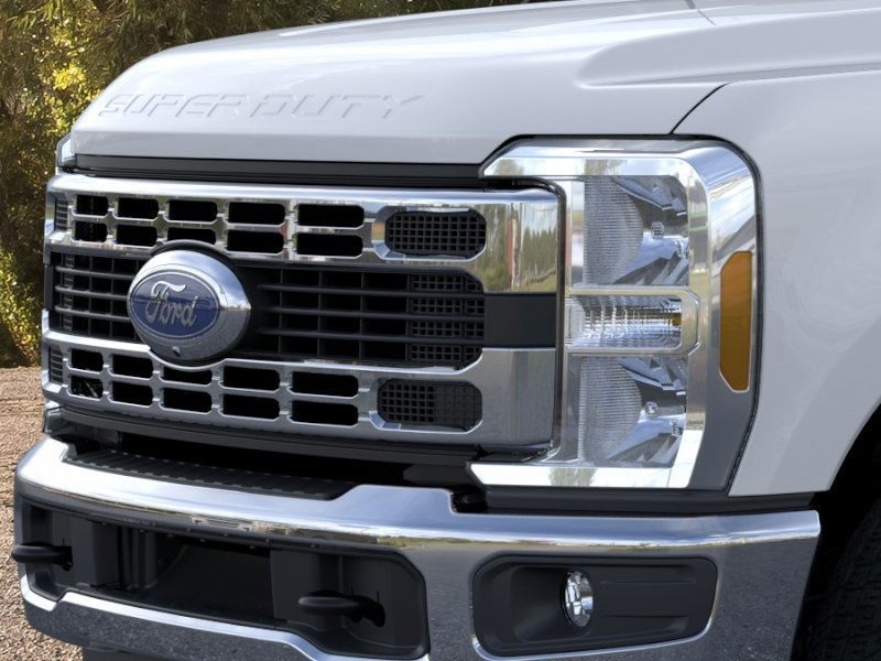 2024 Ford F-350 XLT photo 16