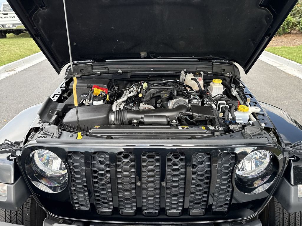 2022 Jeep Gladiator Sport photo 24