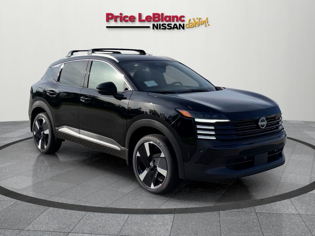 2025 Nissan Kicks SR's photo