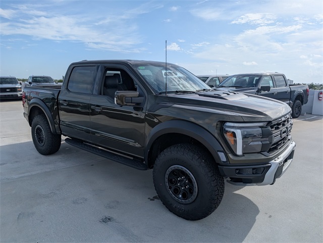 2025 Ford F-150 Raptor photo 2