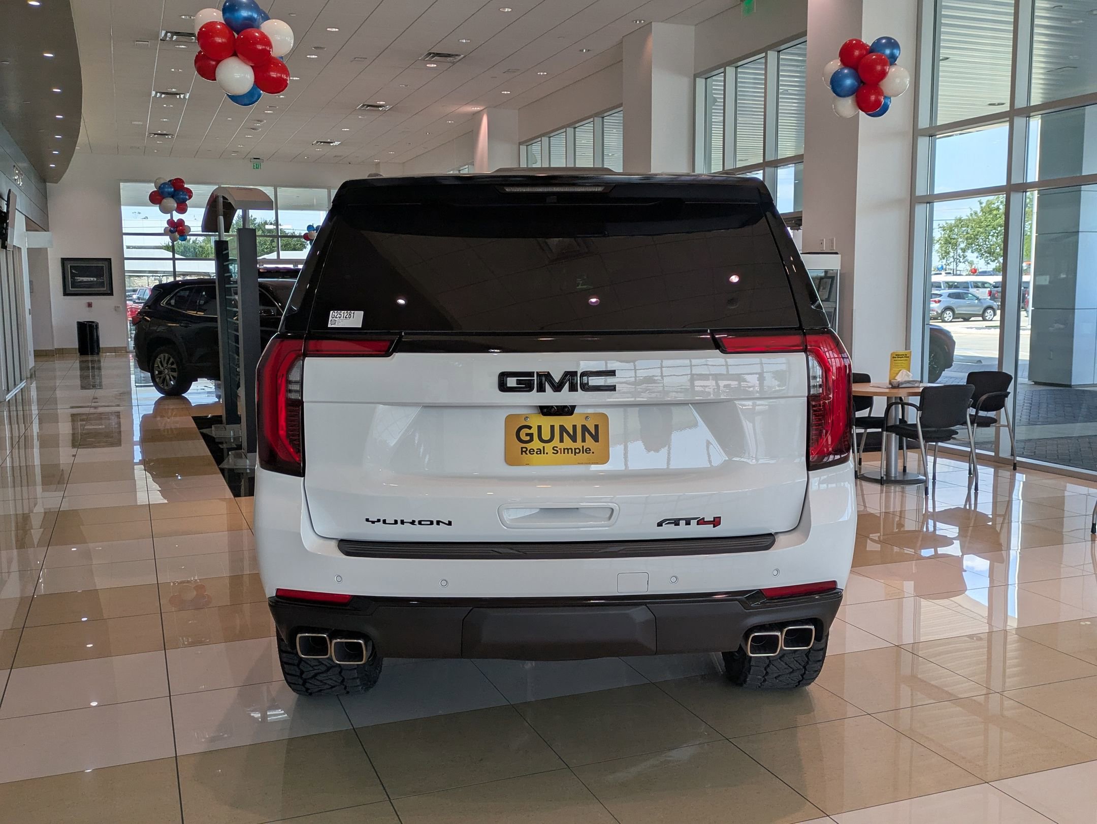 2025 Gmc Yukon AT4 Ultimate photo 3