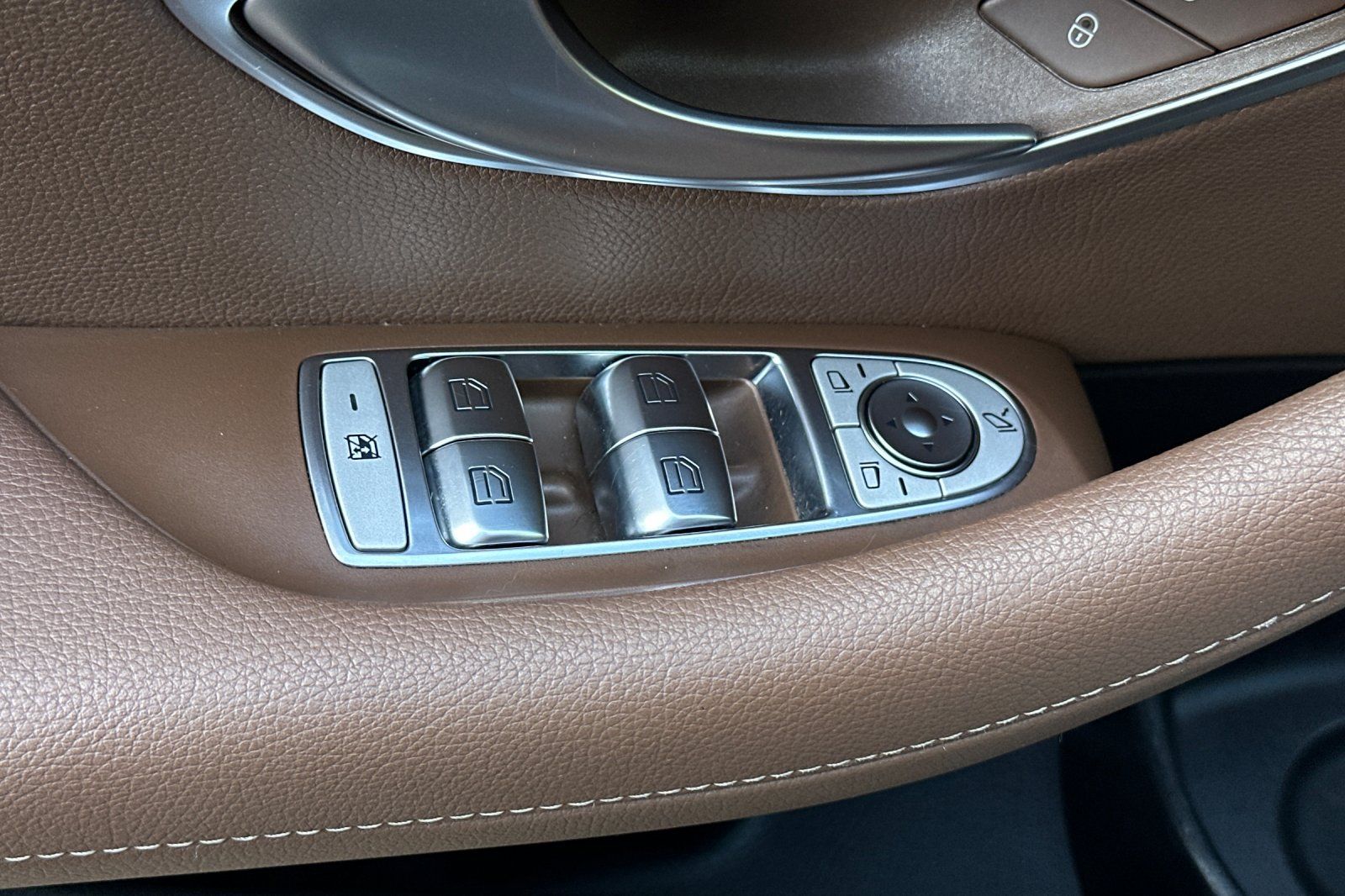 2020 Mercedes Benz E 350 Sedan photo 20