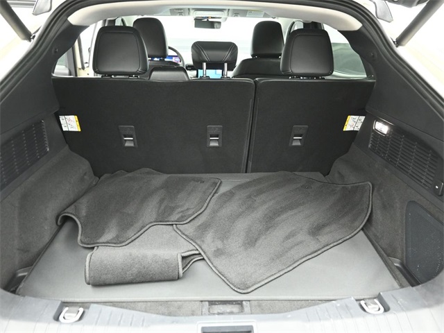 2025 FORD MUSTANG MACH-E - Image 25