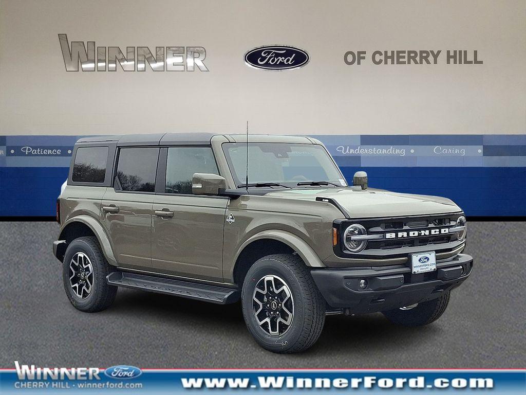2025 Ford Bronco 4-Door Outer Banks's photo