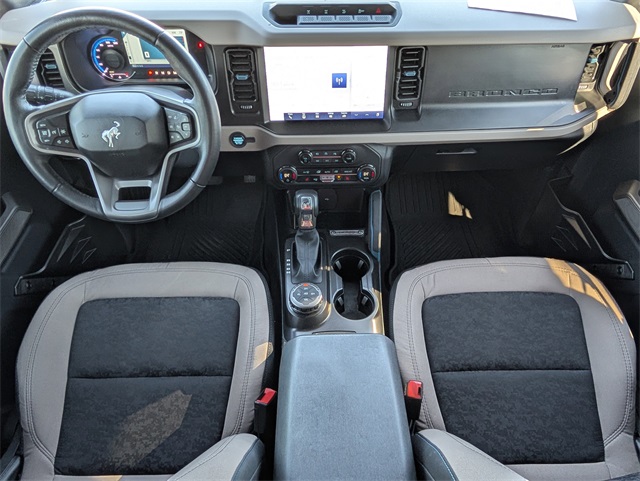 2023 Ford Bronco Black Diamond photo 4