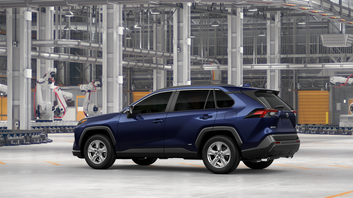 2025 Toyota RAV4 Hybrid XLE photo 4