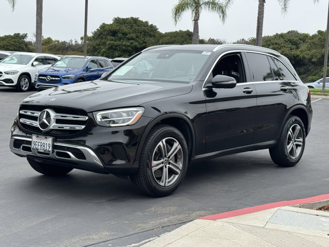 2022 Mercedes Benz GLC 300 photo 4