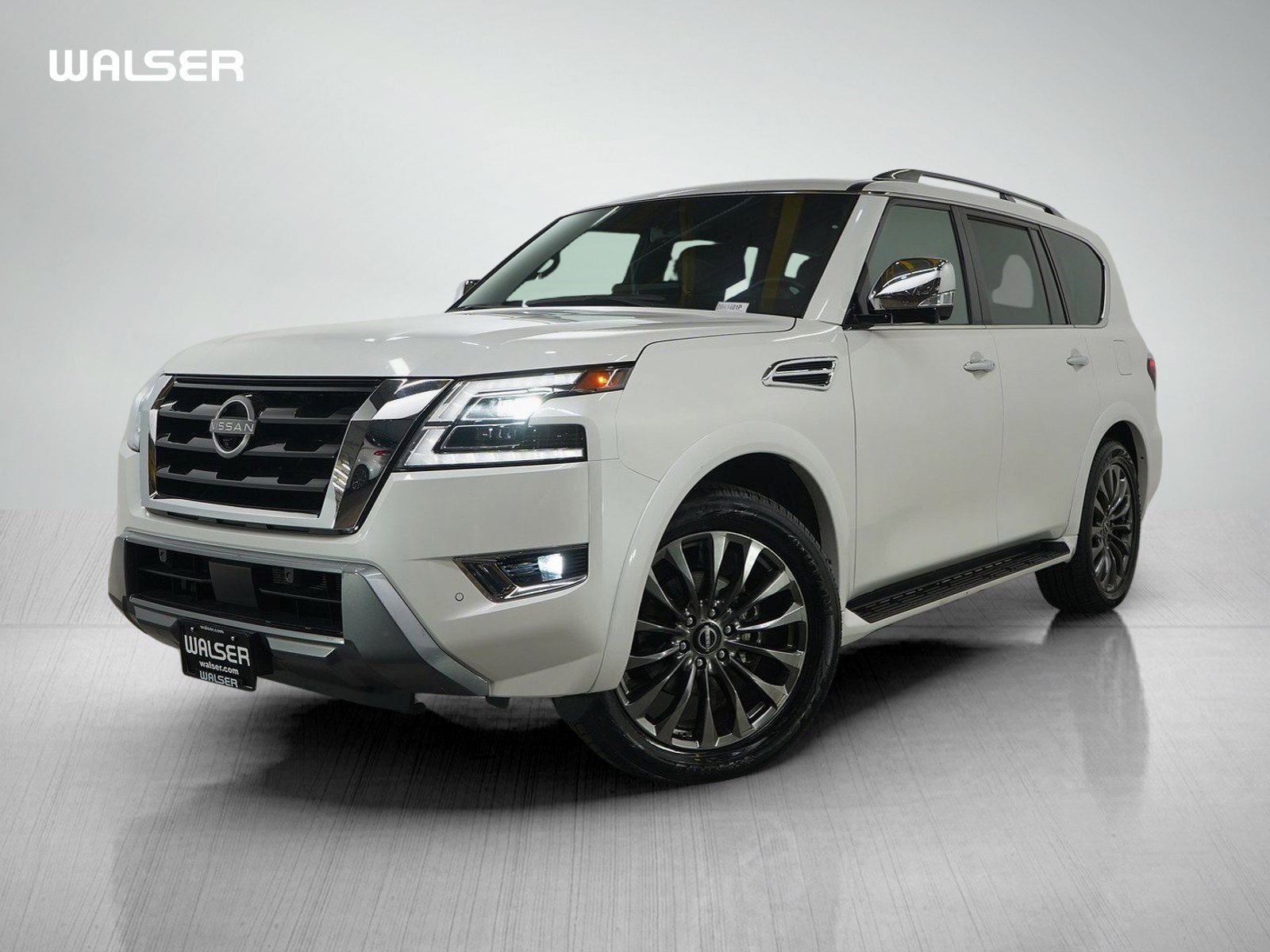 2023 Nissan Armada Platinum's photo