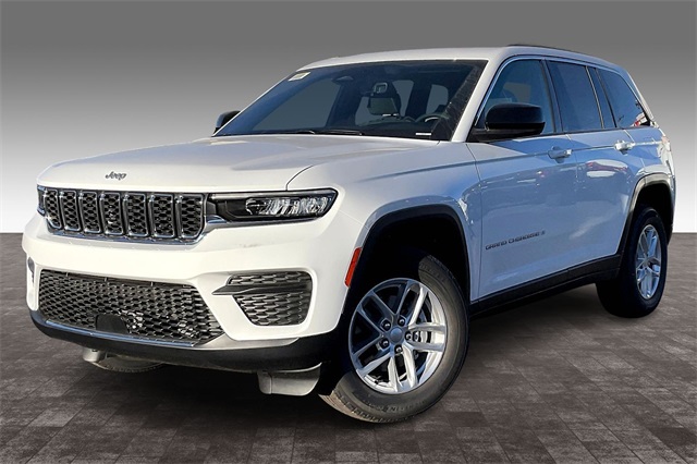 2025 Jeep Grand Cherokee Laredo's photo