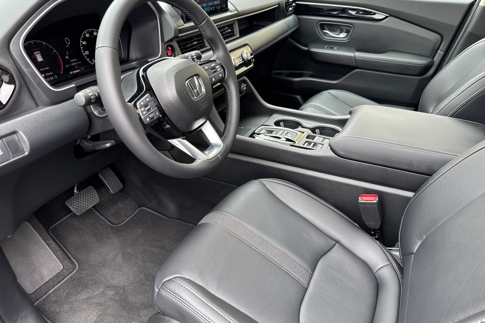 2025 Honda Pilot Touring photo 8