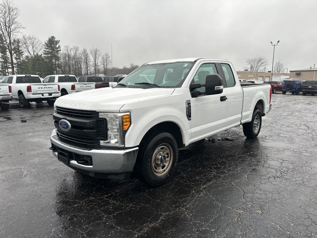 2017 Ford F-250 XL photo 4