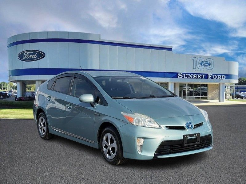 2012 Toyota Prius Two's photo