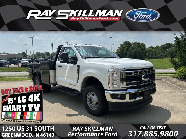 2025 Ford F-350 Super Duty Chassis Cab XL's photo