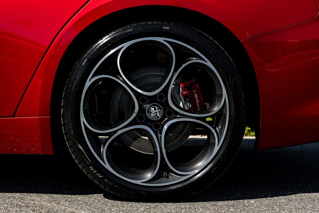 2023 Alfa Romeo Giulia Ti photo 13
