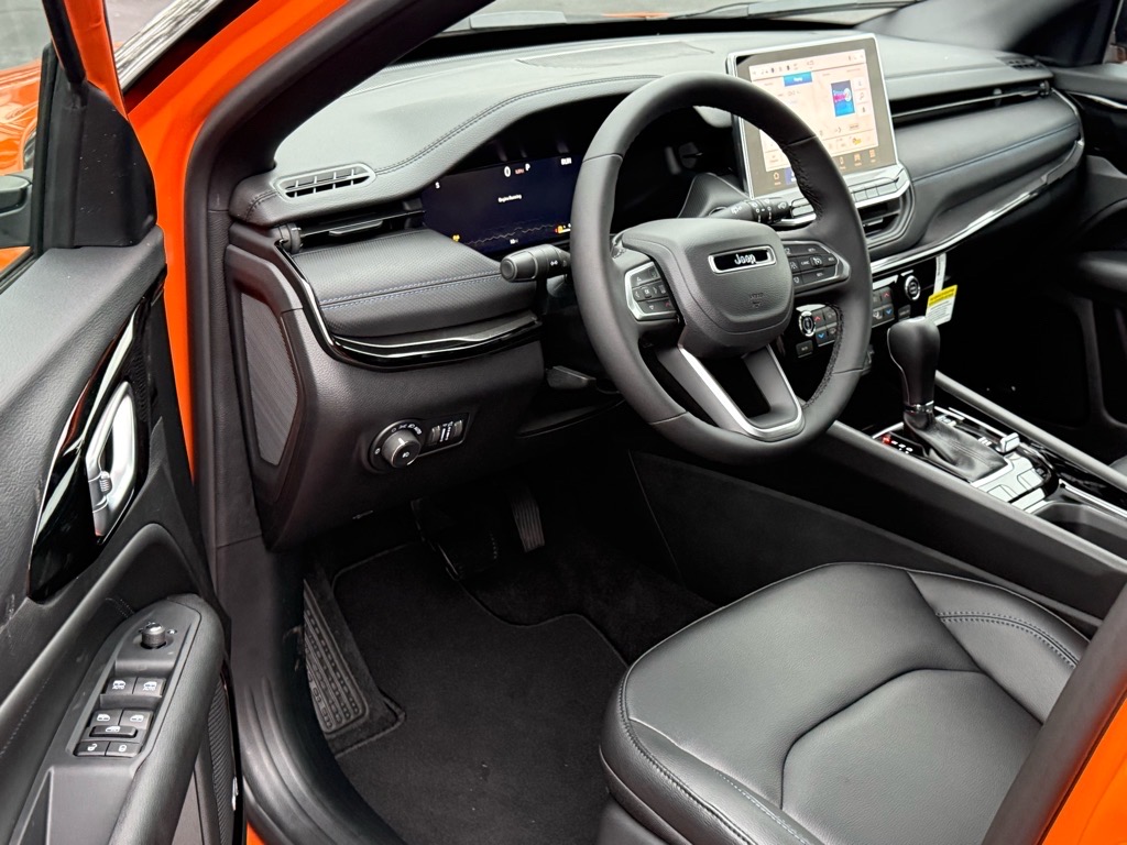 2026 Jeep Compass Limited Altitude photo 3