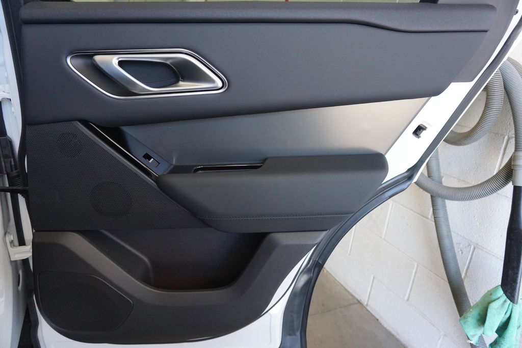 2026 Land Rover Range Rover Velar S photo 25