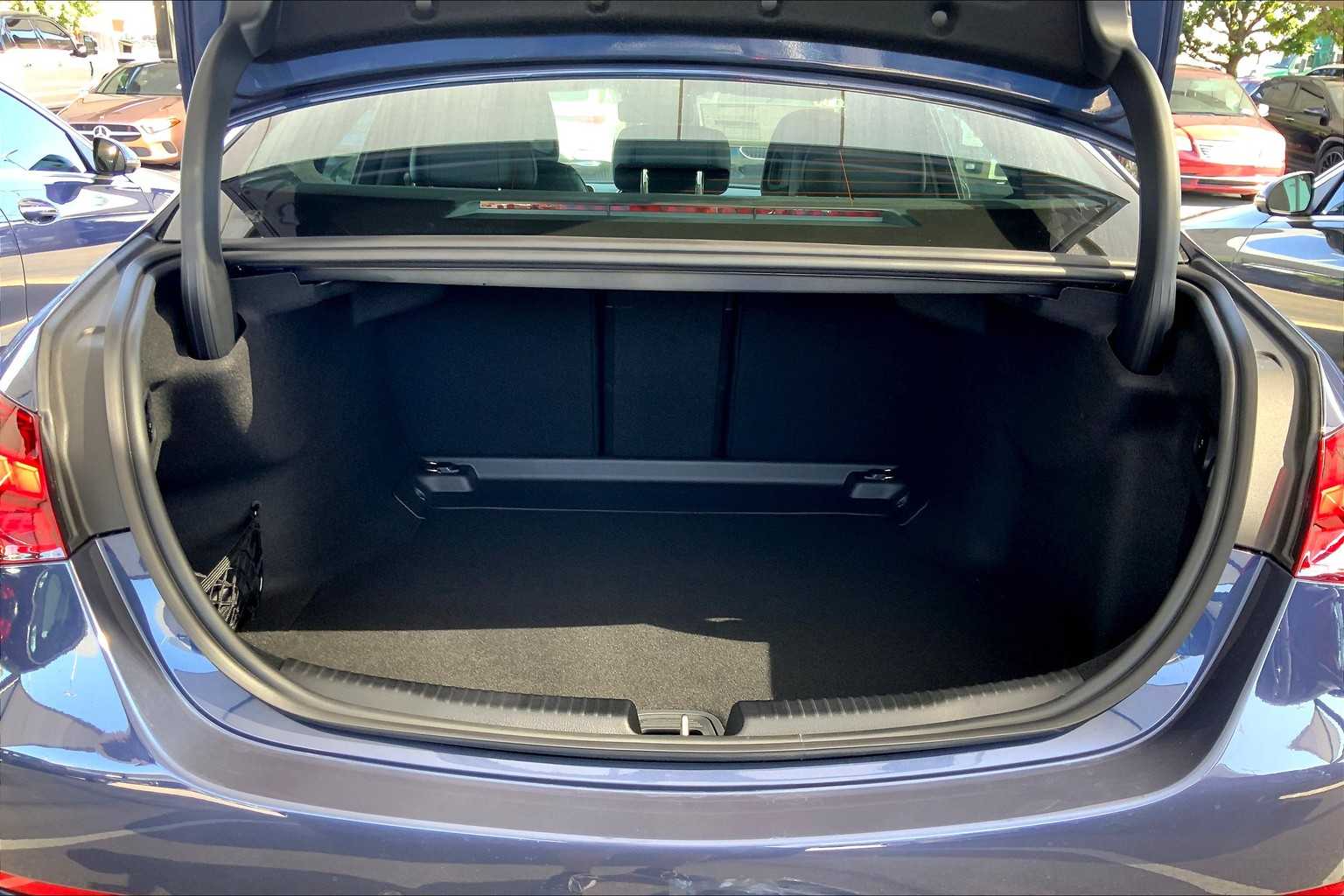 2025 Mercedes Benz C 300 4MATIC Sedan photo 11