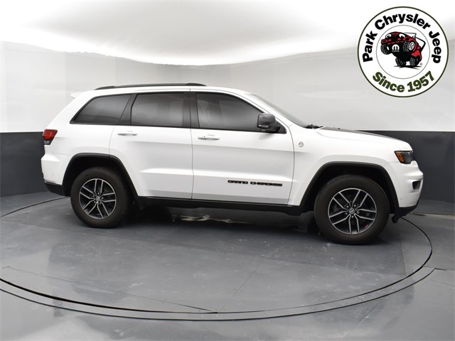2017 Jeep Grand Cherokee Trailhawk's photo