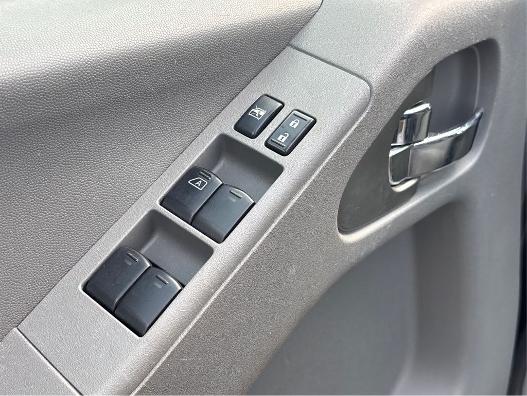 2018 Nissan Frontier SV photo 10