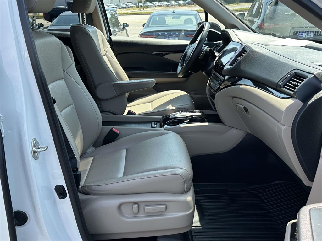 2020 Honda Ridgeline RTL-E photo 5