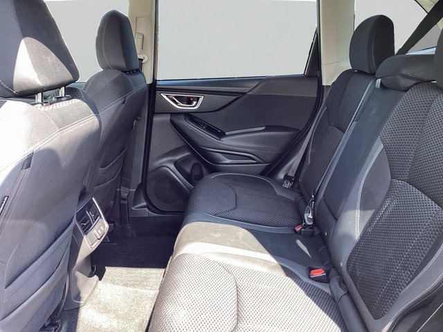 2020 Subaru Forester Premium photo 8