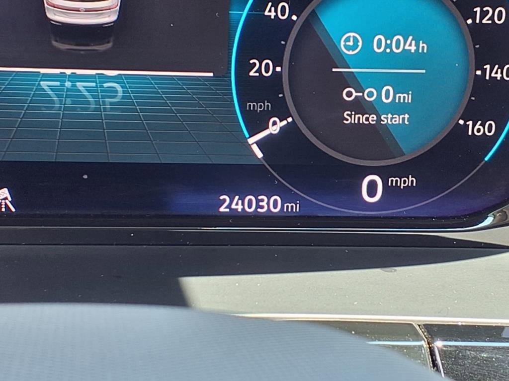 2024 Volkswagen Atlas SE Technology photo 25