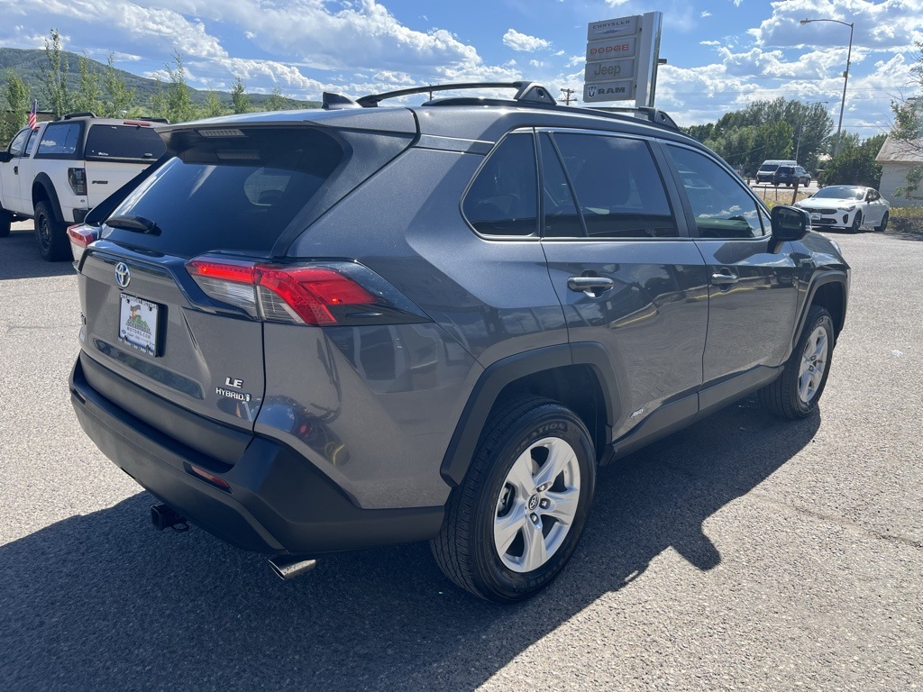 2021 Toyota RAV4 Hybrid LE photo 4